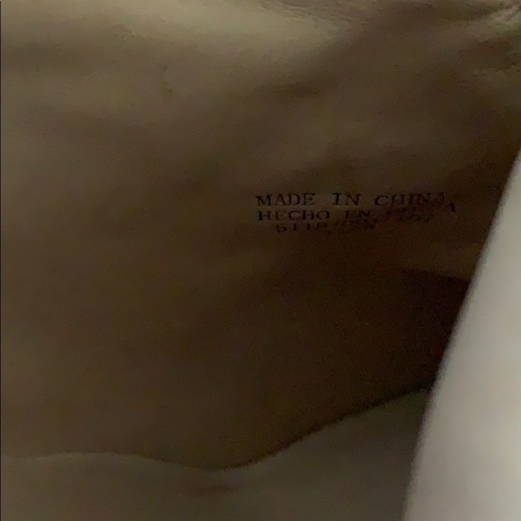 Zara WOMAN Tan Suede Ruffle Booties - Picture 13 of 15